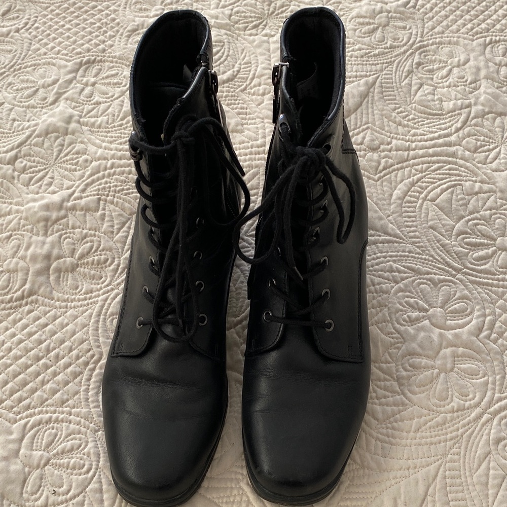 Elegant Black Lace-Up Women's Boots